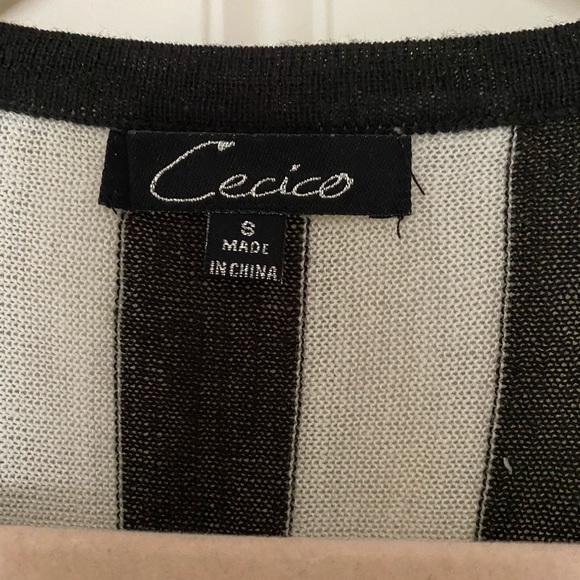 CECICO Short Sleeve Oversized Sz S cardigan . - Picture 7 of 16